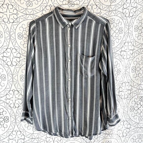 American Eagle Grey White Striped Button Down Oversized‎ M - Picture 9 of 9